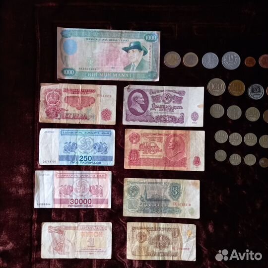 Коллекция монет и банкнот разных стран и времен