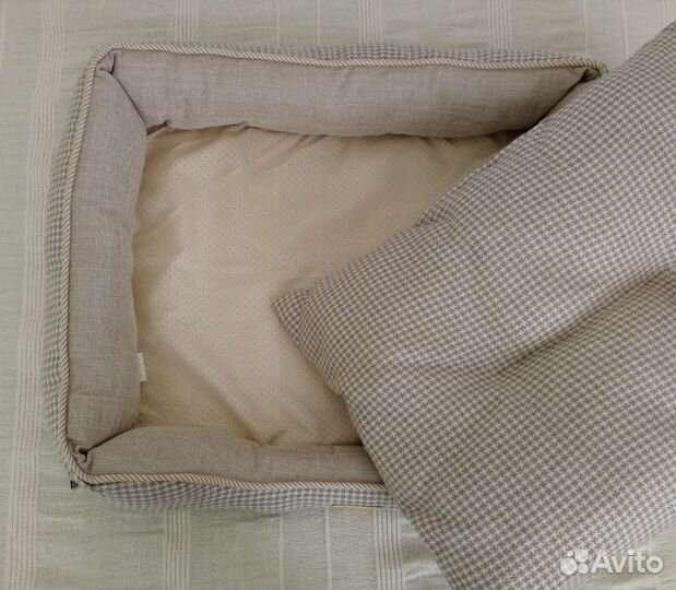 Лежанка для кошек бу