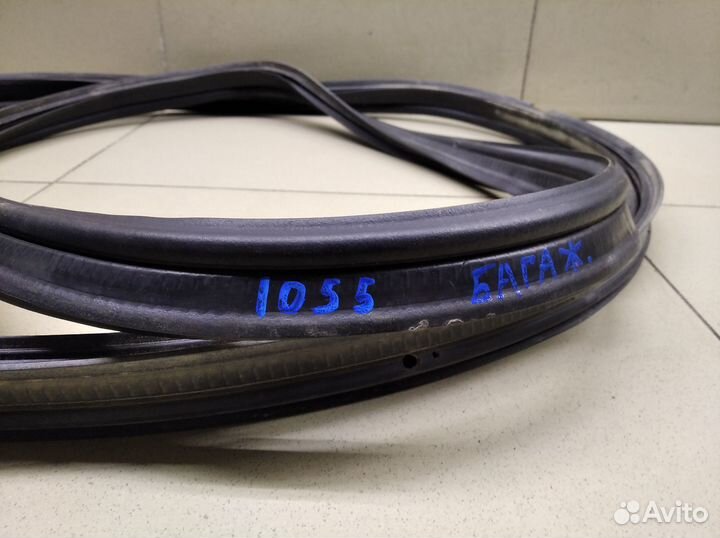 Уплотнитель багажника RIO 2005-2011