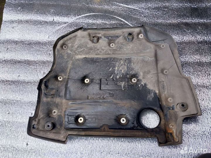 Крышка двигателя Kia Spectra декоративная крышка