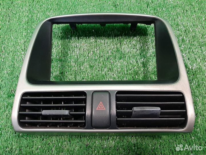 Дефлектор торпедо центральный Honda CR-V 2 (RD5)