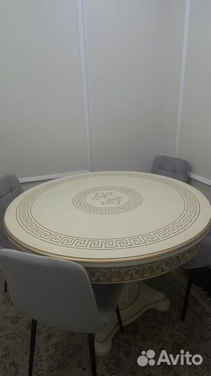 Продам стол