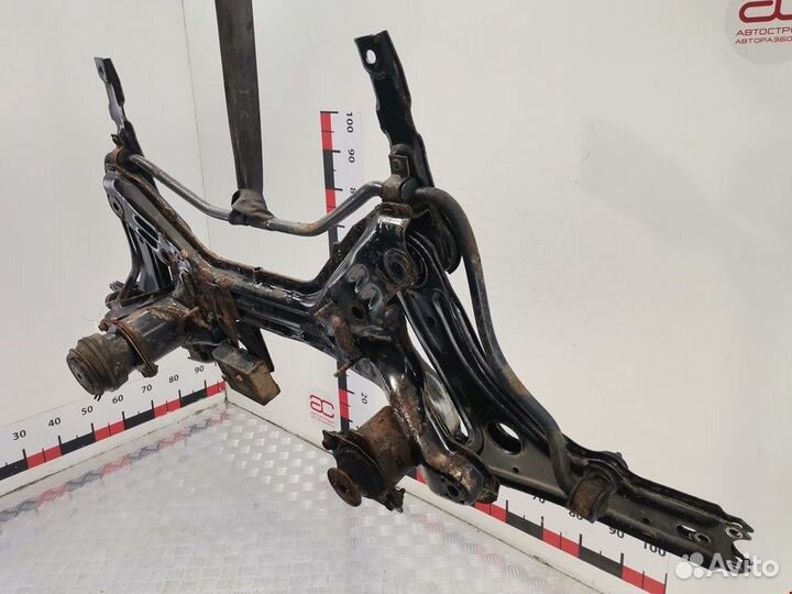 Подрамник, передняя балка для Golf 3