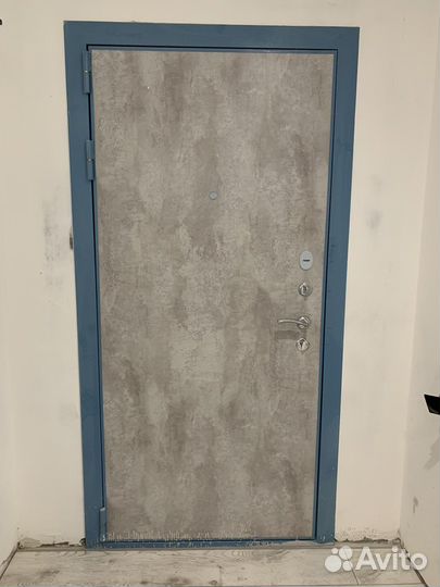 Дверь входная металлическая