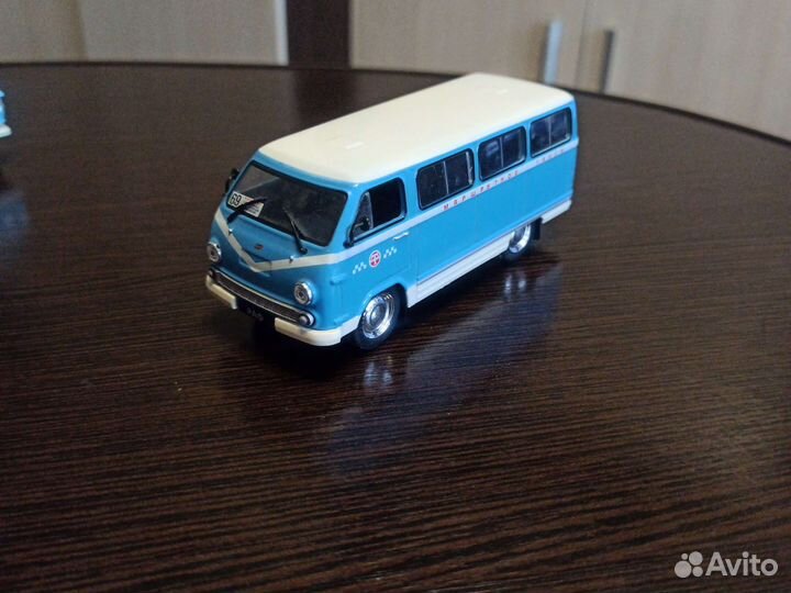 Модели автомобилей,масштаб 1:43