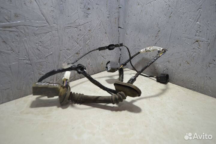 Проводка двери задняя правая Mitsubishi Lancer 9