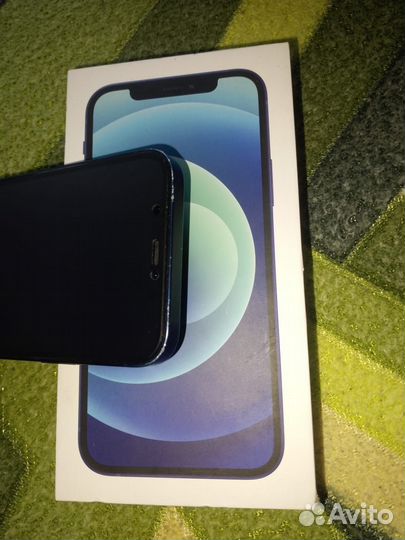 iPhone 12, 64 ГБ
