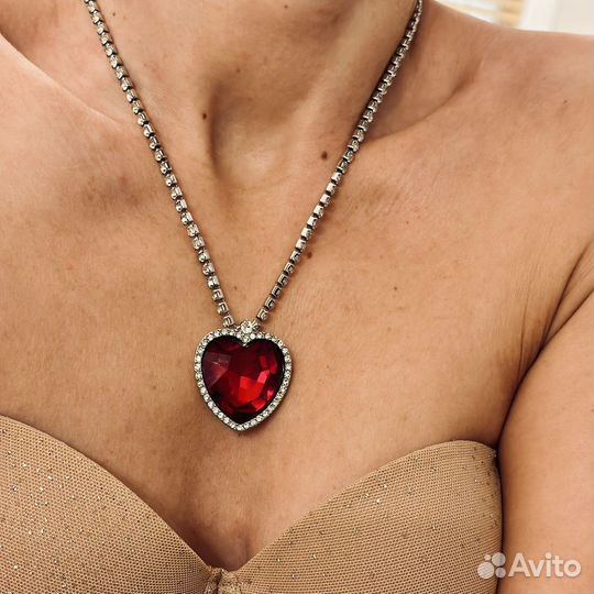 Брак Подвеска красное сердце под серебро