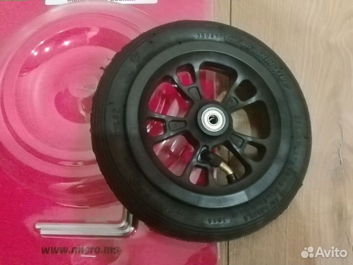 Колеса 200мм для самоката micro пневматические