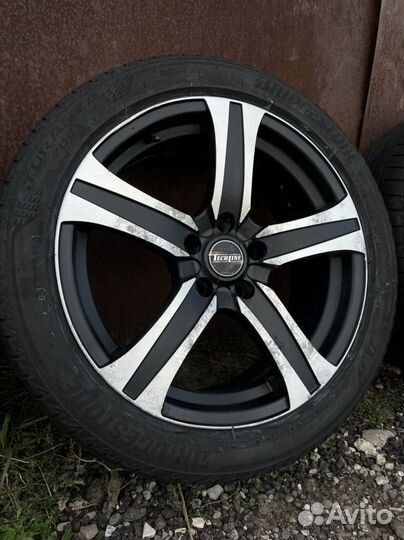 R18 Bridgestone Turanza T005 235/45, PCD 5x114.3 DIA 66.1