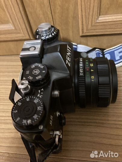 Зеркальный фотоаппарат Зенит 11