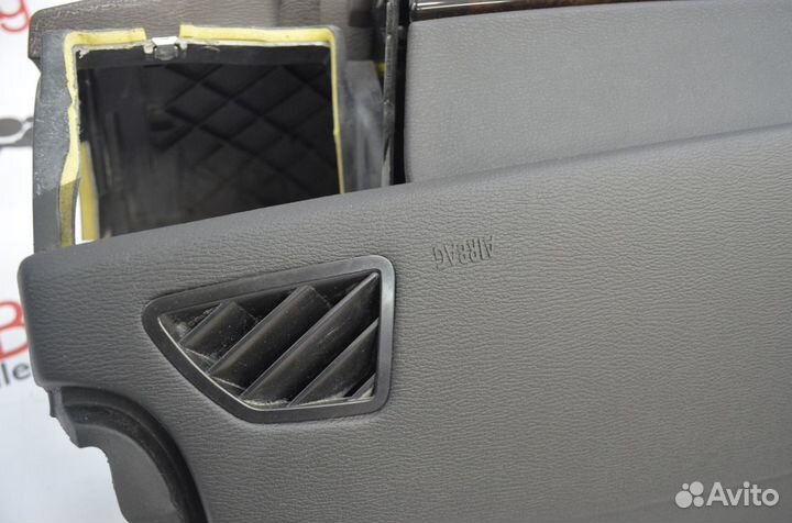 Торпедо BMW X5 (коричневый низ)