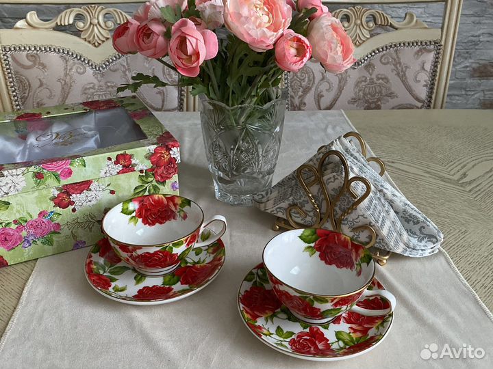 Чайный подарочный набор из фарфора (4 предмета)