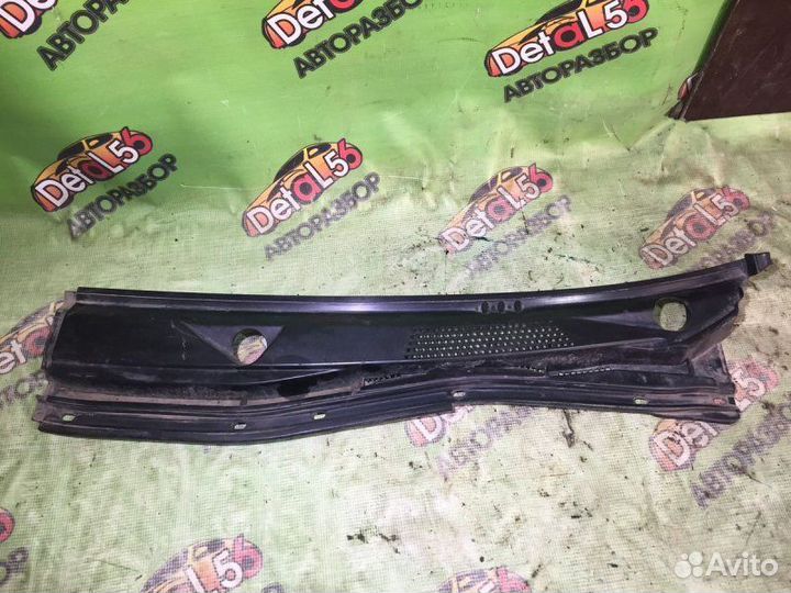 Жабо левое Mitsubishi L200 4