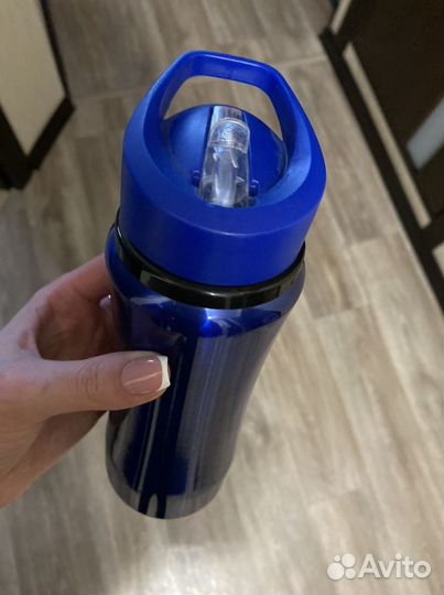 Спортивная бутылка для воды