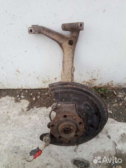 Кулак Vw Passat B5, Auda a6 c5, a4 b5