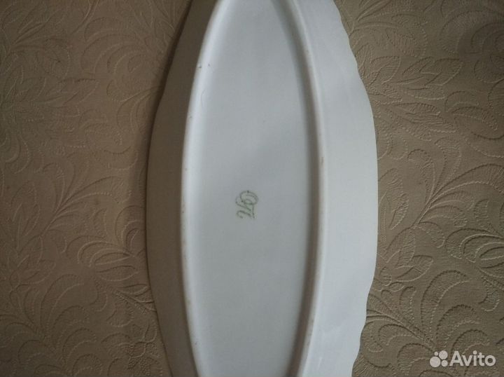 Блюдо фарфор