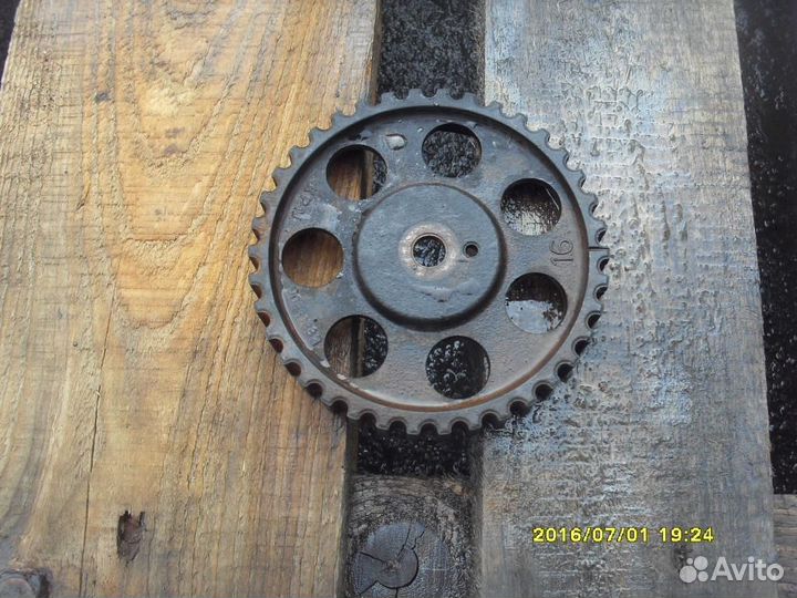 Шестерня (шкив) распредвала 90231882 Lanos