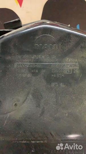 Накладка декоративная прав. MAN 81617016353