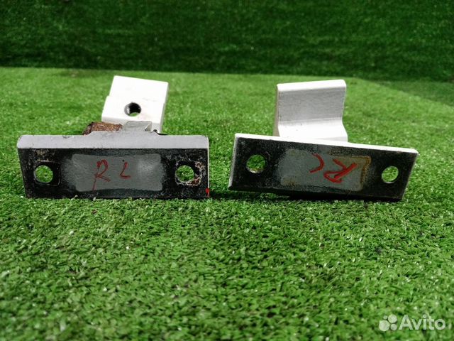 Петля двери задняя левая Bmw X5 E70 N52B30AF (3.0)