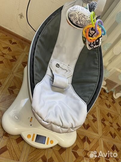 Электронные качели-шезлонг 4moms