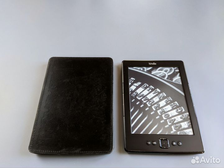 Kindle 5 (E-ink Pearl, Wi-Fi, чехол)