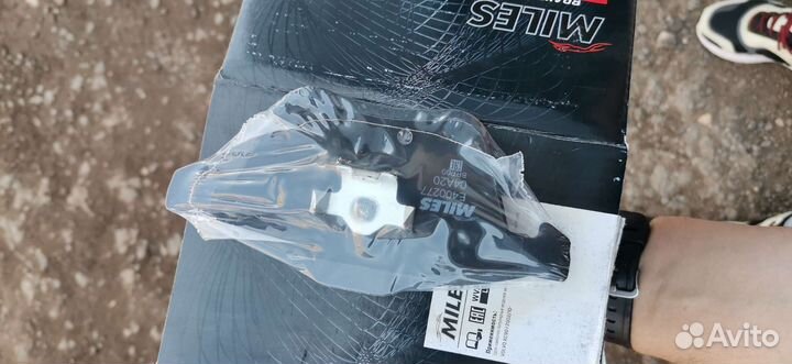 Тормозные колодки передние volvo xc90