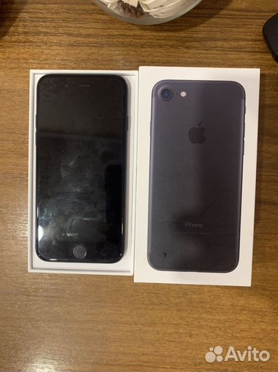 iPhone 7, 32 ГБ