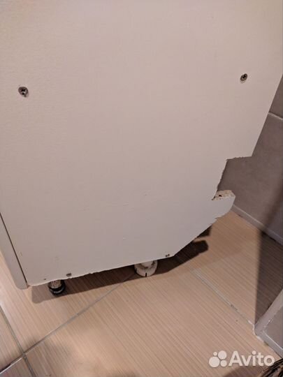 Тумбочка в ванную