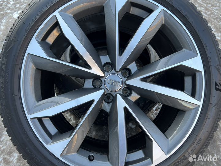 R21 Bridgestone Blizzak LM-005 285/40, PCD 5x112 DIA 66.6