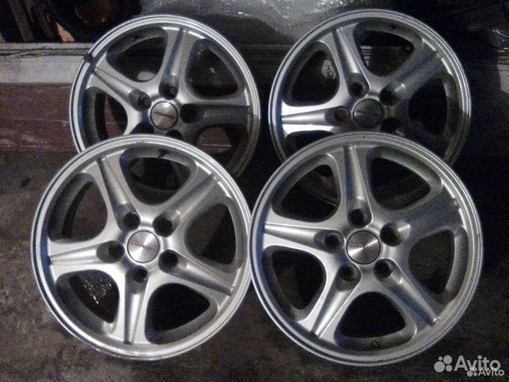 Продам литые диски на16
