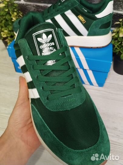 Кроссовки Adidas Iniki