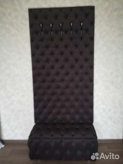 Изготавливаем кровати, пуфы, стеновые панели