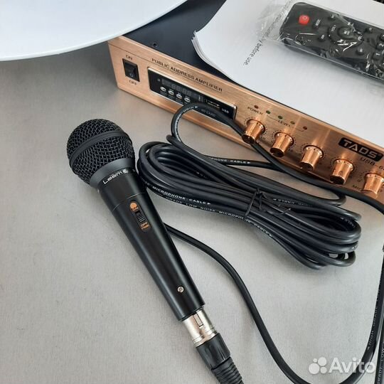 Комплект - рупор, усилитель и настольный микрофон