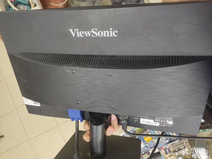 Монитор 19 дюймов