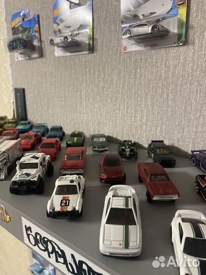 Hot wheels машинки