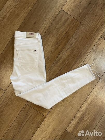 Джинсы Tommy jeans