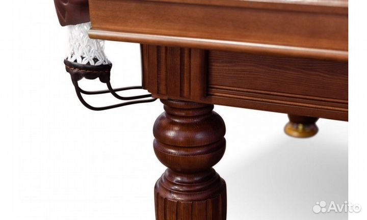 Стол для пирамиды 