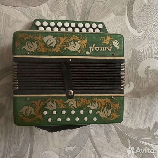 Гармонь нота