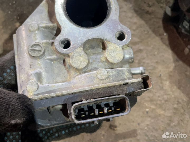 Дроссельная заслонка на Nissan Pathfinder R51