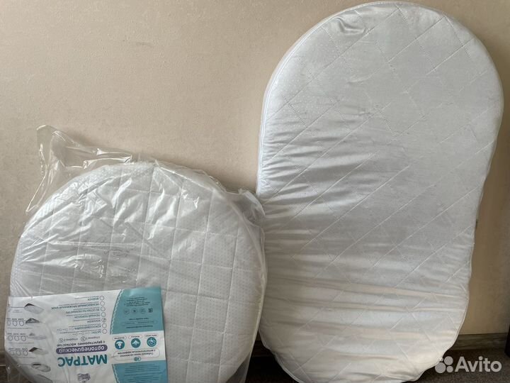 2 матраса в детскую кроватку круглый и овальный
