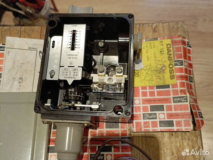 Термостат Danfoss RT 123