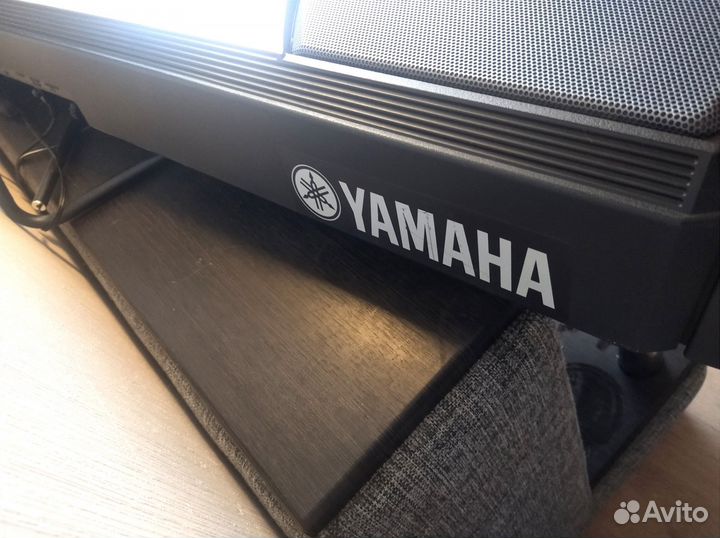 Синтезатор yamaha GX-76