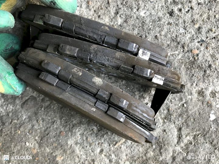 Тормозные колодки на honda accord CF4 F20B