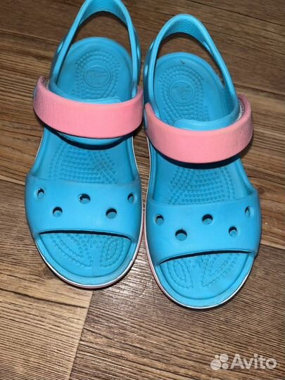 Сандалии crocs c10