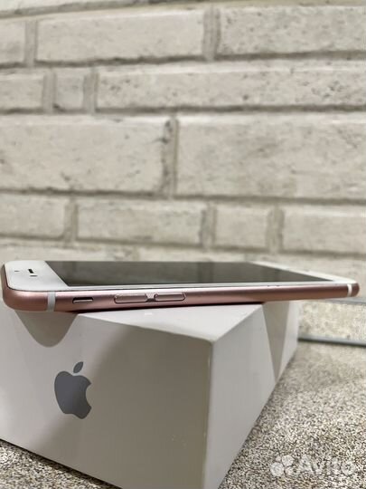 Телефон iPhone 6s