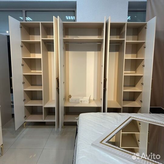 Спальный гарнитур Измир