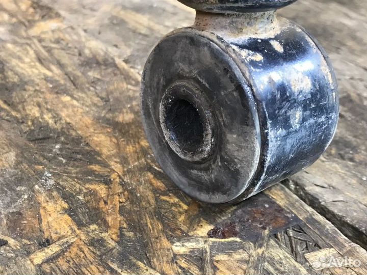 Стойка подвески задняя Renault Logan седан 1 2011