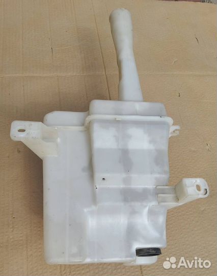 Бачок омывателя Kia Ceed 1