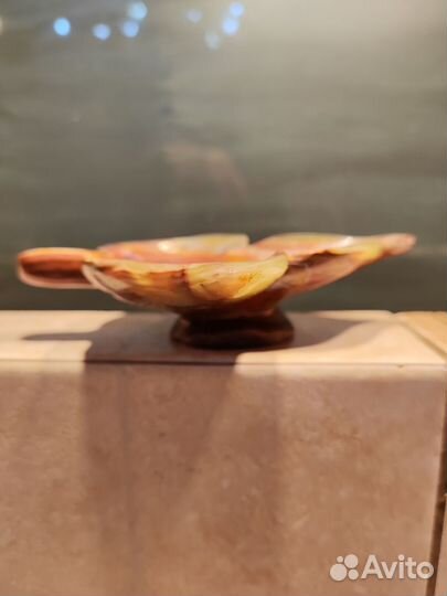 Подставка из оникса